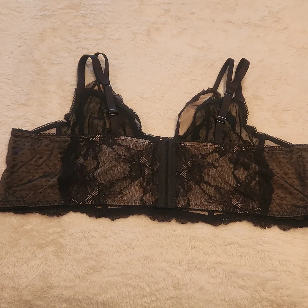 NWT Torrid Sz 5 Black Dot Lace Bralette Sexy Bra - Picture 2 of 4